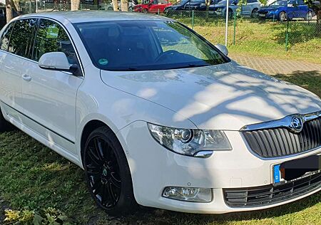 Skoda Superb +2.0+TDI+DSG+Elegance