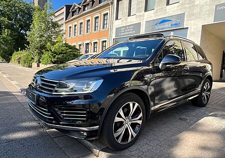 VW Touareg Volkswagen 3.0V6 TDI 4Motion Leder Panorama, R-Line