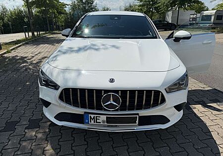 Mercedes-Benz CLA 180 Shooting Brake 7G-DCT Progressive