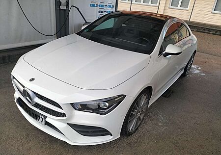 Mercedes-Benz CLA 200 AMG Line