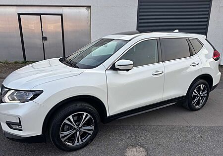 Nissan X-Trail N-Way 4x4.Klima Navi Panorama.PDC.Kamera 360 Grad.