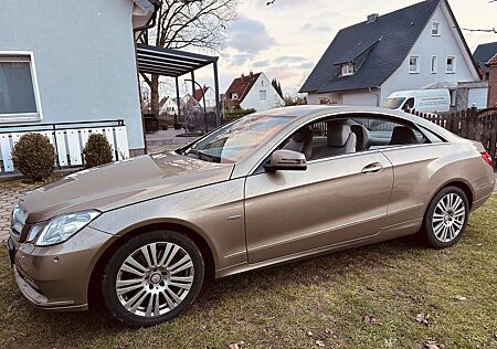 Mercedes-Benz E 350 Coupe BlueEFFICIENCY 7G-TRONIC Elegance