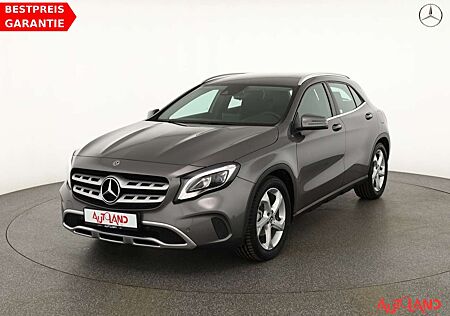 Mercedes-Benz GLA 180 7G-DCT Urban LED Navi Kamera Sitzheizung