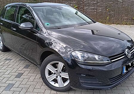 VW Golf Volkswagen 2.0 TDI BlueMotion Technology DSG Comfortline
