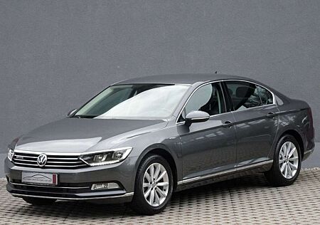 VW Passat Volkswagen Limousine 1,4 TSI Highline 4Motion