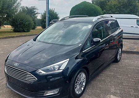 Ford Grand C-Max Titanium