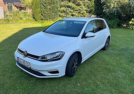 VW Golf Volkswagen 1.4 TSI (BlueMotion Technology) Highline