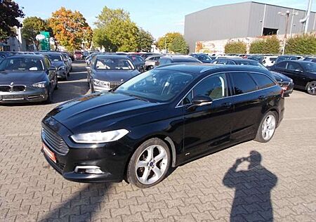 Ford Mondeo Turnier Titanium AHK Navi AWD Park Ass