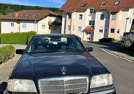 Mercedes-Benz C 180 Elegance
