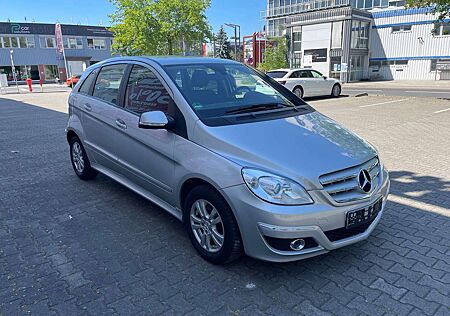 Mercedes-Benz B 180 Autotronic