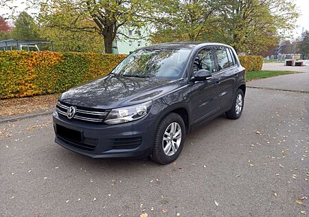 VW Tiguan Volkswagen 2.0 TDI SCR BlueMotion Technology Trend