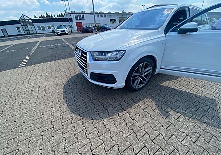 Audi Q7 3.0 TDI quattro tiptronic