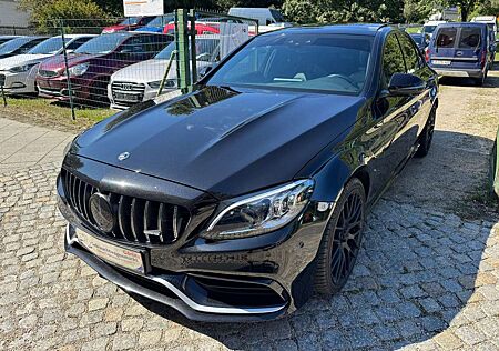 Mercedes-Benz C 63 AMG Burmester Panoramadach