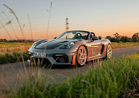 Porsche 718 Cayman 718 Spyder 718 Spyder RS "WeissachPaket" arktigrau/Verdeck schwarz