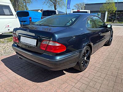 Mercedes-Benz CLK 320 ELEGANCE+3.2L V6+AUTOM+TEMPOM+SITZH.+