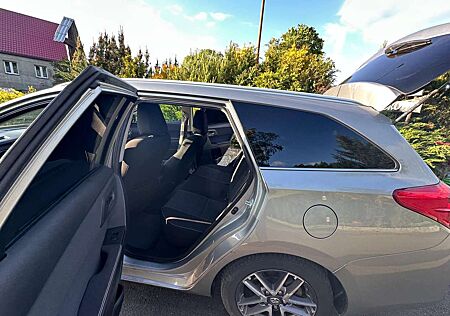 Toyota Auris E15UT