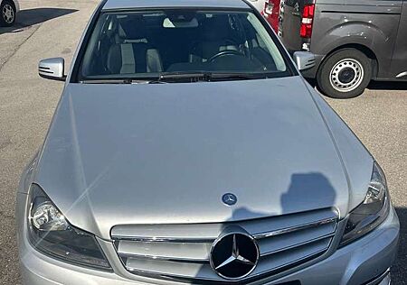 Mercedes-Benz C 180 C -Klasse Lim. CGI BlueEfficiency