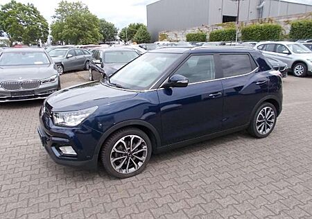 SsangYong Tivoli Leder, Navi, Alu18" Allwetter