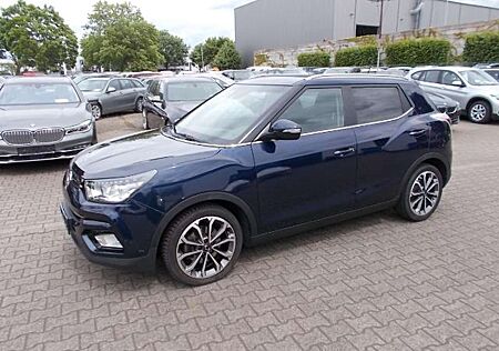 SsangYong Tivoli Leder, Navi, Alu18" Allwetter