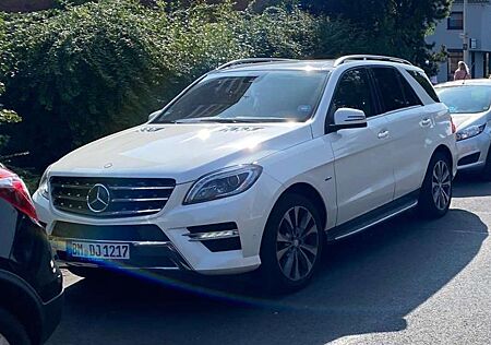 Mercedes-Benz ML 350 4MATIC (BlueEFFICIENCY) 7G-TRONIC