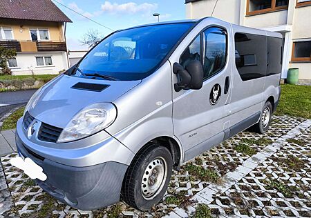 Renault Trafic 2.0 dCi Combi Passenger 9-Sitze/Klima/AHK L1H1