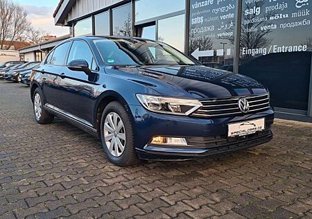 VW Passat Volkswagen Limo 1.4 TSi Trendline - Comp Media -PDC