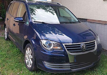VW Touran Volkswagen Freestyle