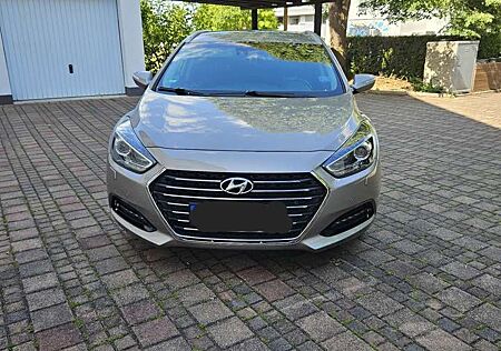 Hyundai i40 blue Premium