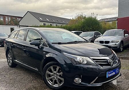 Toyota Avensis gebraucht kaufen Toyota Avensis 2.2 Executive*Navi*Kamera*PDC*AHK*