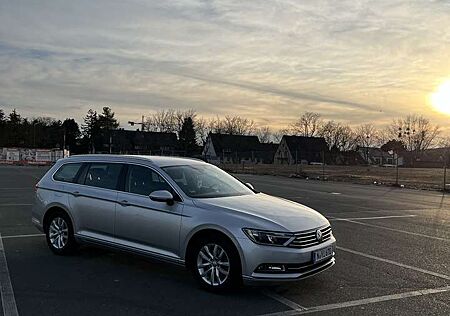 VW Passat Variant Volkswagen 2.0 TDI SCR DSG Comfortline