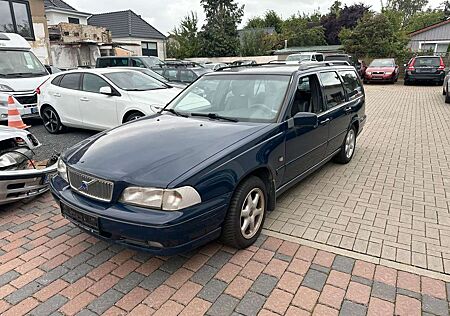 Volvo V70 2.5-10V Metropolitan