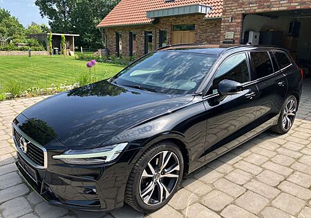 Volvo V60 Diesel D3 Geartronic R-Design