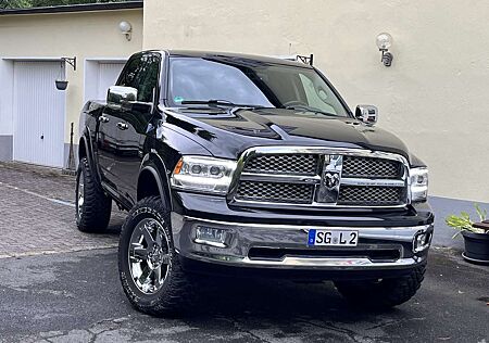 Dodge RAM 1500 5.7l Hemi Crew Cab Laramie