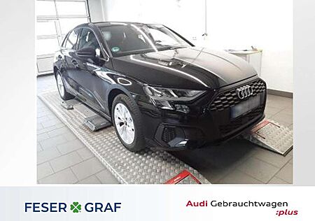 Audi A3 40 TFSI e S tro Navi,Sportsitze,PDC