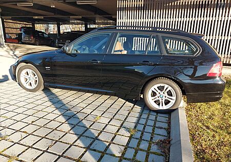 BMW 320d 320 xDrive DPF Touring Aut.