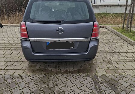 Opel Zafira 1.8 Sport
