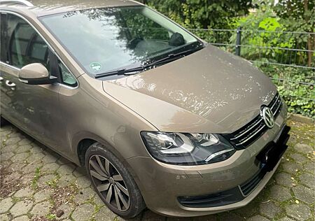 VW Sharan Volkswagen 2.0 TDI DSG BlueMotion Technology Allstar