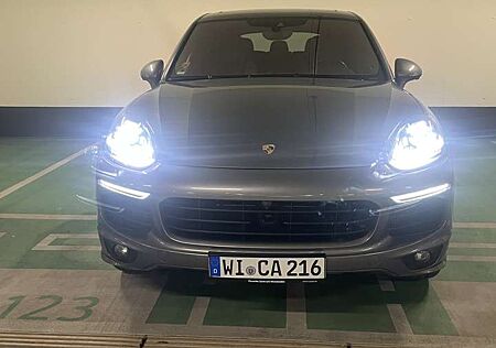 Porsche Cayenne S Diesel *PANO*APPROVED*VOLL LEDER*