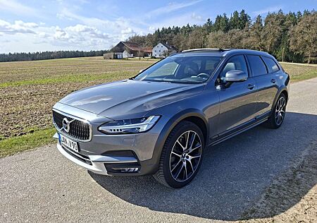 Volvo V90 Cross Country D5 AWD Cam+Bowers+Insp+VOLL+AHK
