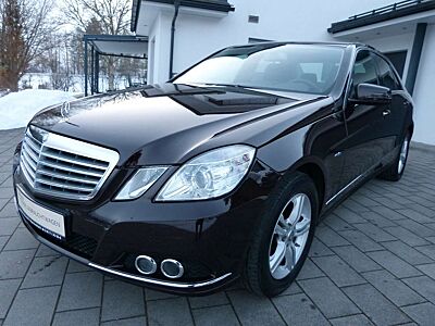 Mercedes-Benz E 200 CGI BlueEfficiency Lim. Elegance[AHK]
