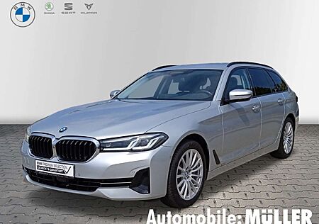 BMW 530 i xDrive Touring Park-Assistent Allrad HUD Luftfed