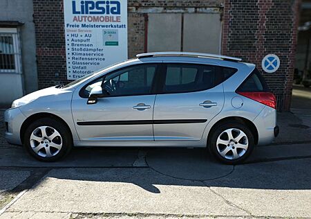 Peugeot 207 1.4 SW/TÜV NEU/Anhängerkupplung/Panorama