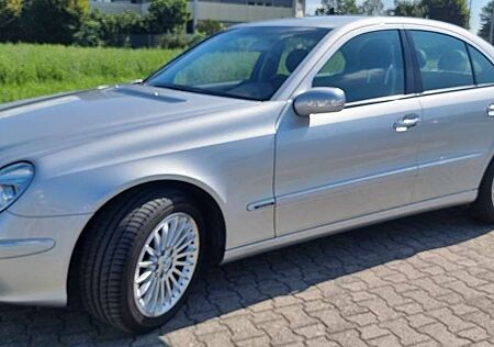 Mercedes-Benz E 500 Elegance Jungtimer Gutachten 2+ Luftfederung AHK