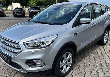 Ford Kuga 2.0 TDCI 4x4 Titanium*Scheckheft*