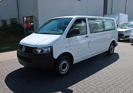 VW T5 Transporter Volkswagen lang / 1 Hand / Klima