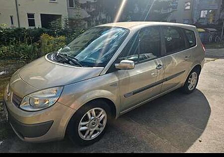 Renault Grand Scenic 2.0 16V Aut. Dynamique