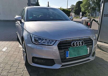 Audi A1 1.4 TFSI Sportback S tronic sport