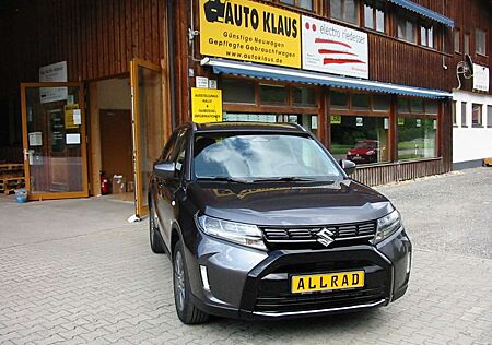Suzuki Vitara Allrad Turbo Hybrid Navi Deutsche Ausführung !!