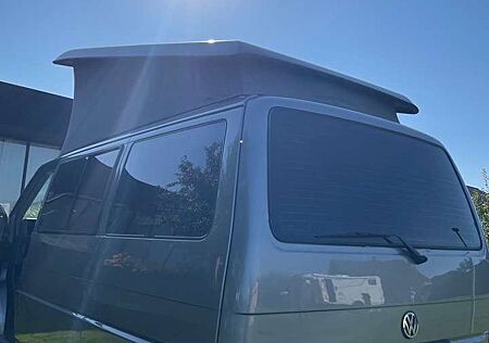VW T4 Multivan Volkswagen Multivan m. Aufstd. 70BMF2/z11
