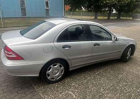 Mercedes-Benz C 200 CDI (LA)(203.007)
